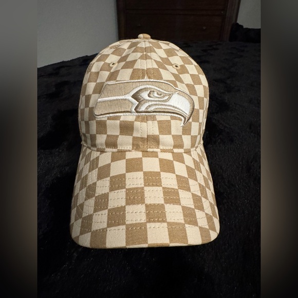Checkered Seahawks hat 47’ - Picture 1 of 5